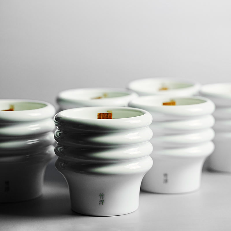 Aged Pu-Er Tea Scented Candle - Image 4